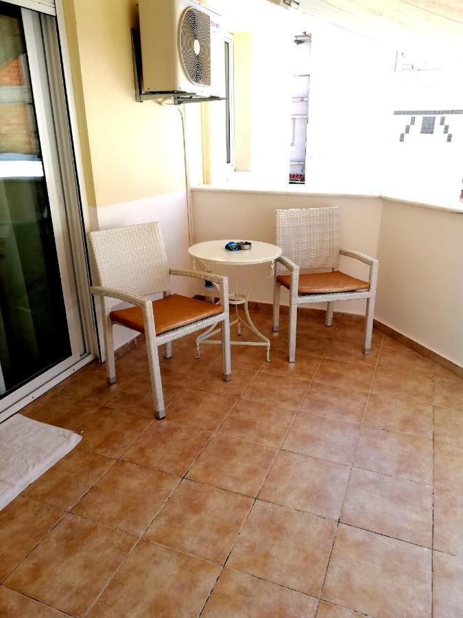 Kalamata Downtown Apartment Экстерьер фото